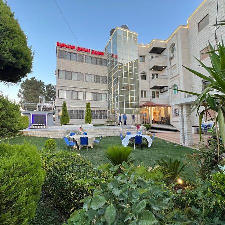 Al Farooq Hotel Apartments 암만 외부 사진