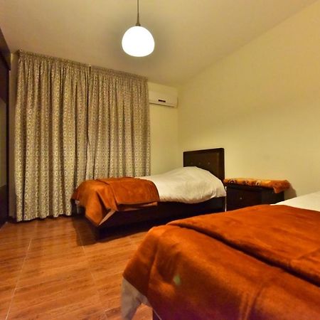 Al Farooq Hotel Apartments 암만 외부 사진