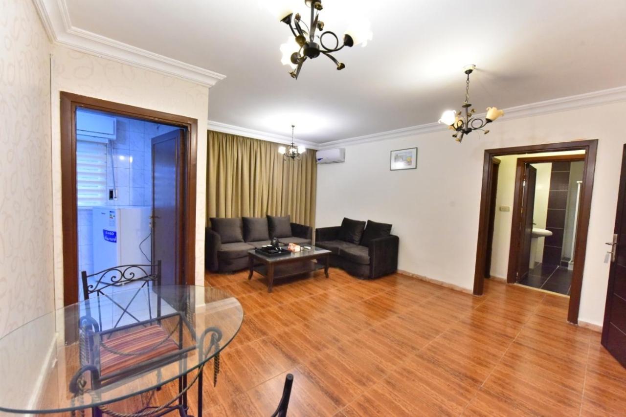 Al Farooq Hotel Apartments 암만 외부 사진