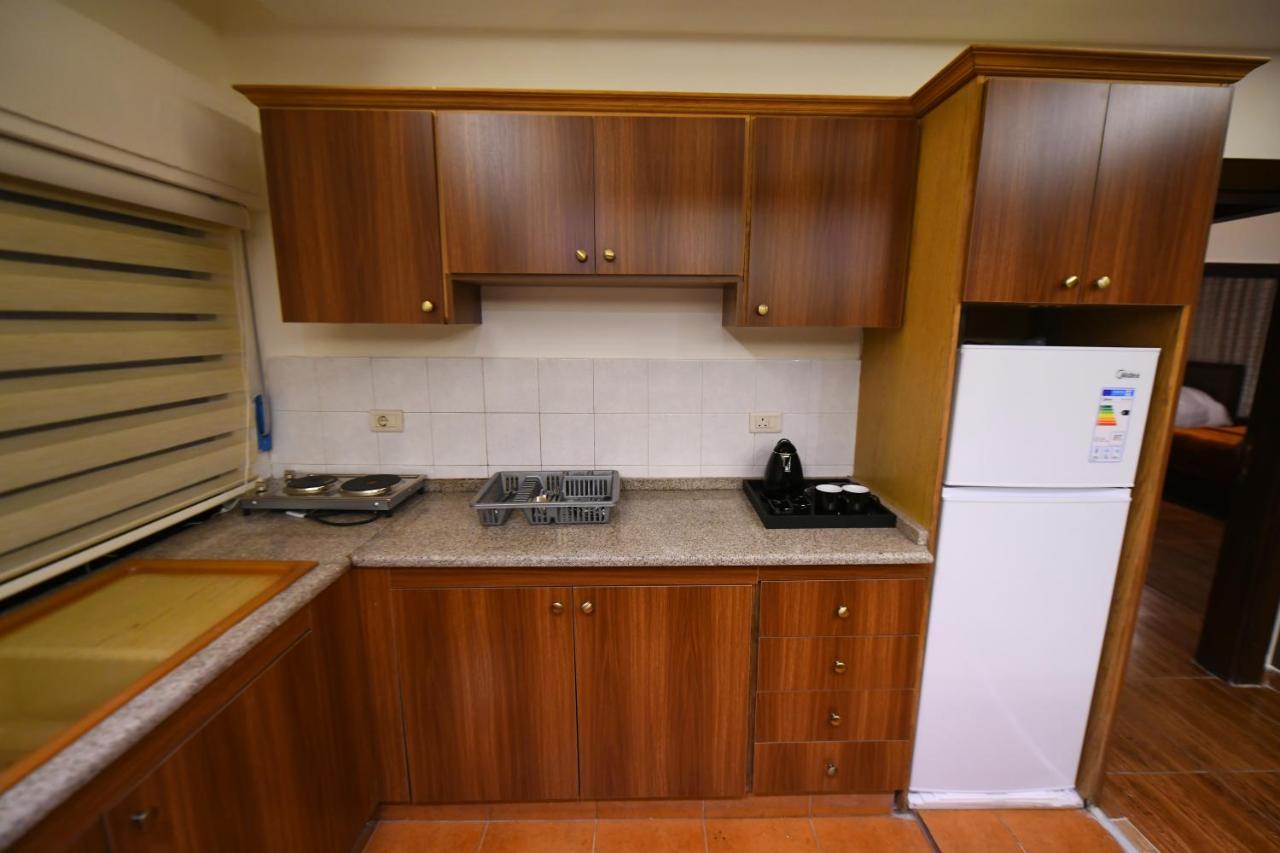 Al Farooq Hotel Apartments 암만 외부 사진