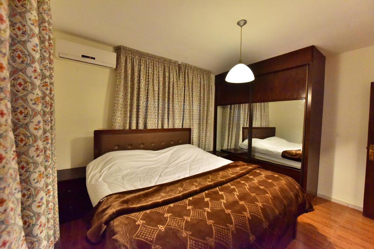 Al Farooq Hotel Apartments 암만 외부 사진