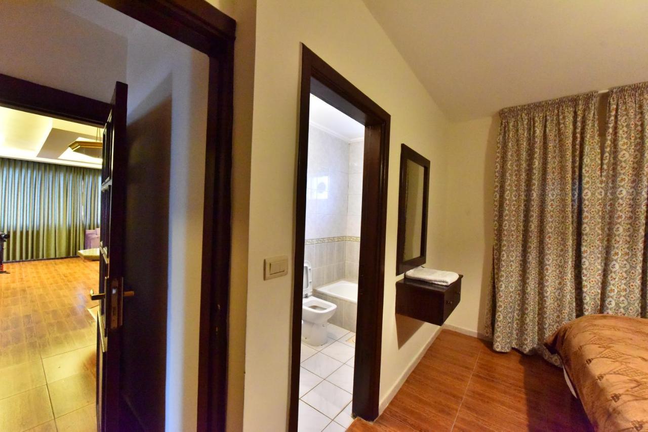 Al Farooq Hotel Apartments 암만 외부 사진